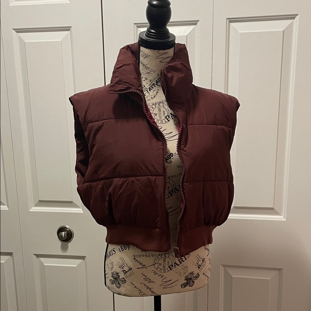 Elegant Maroon Women's Puffer Vest